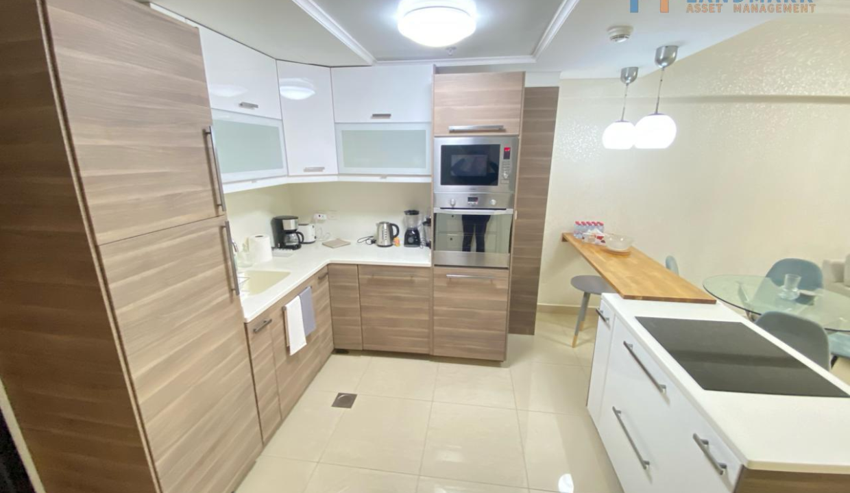 8651c7e5-6a08-4c28-bb39-9dfcfc303de3