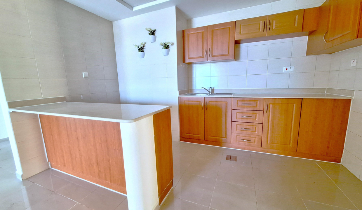 1c7fdb47-56fc-417f-994d-0f30ee52f113