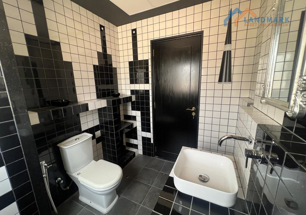 3e69565a-1dc8-43b7-b187-0200dccbf664