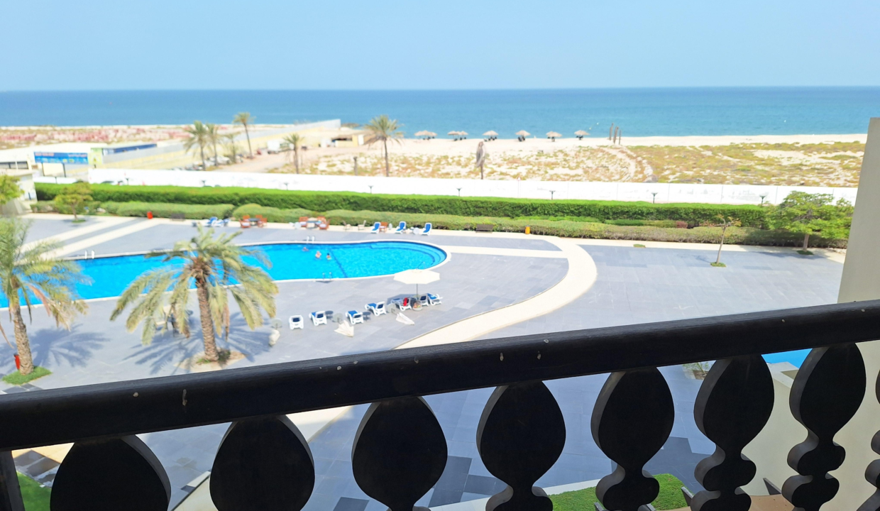 b50c5cf6-f9fa-4ce1-9ac7-08dd70654b9a