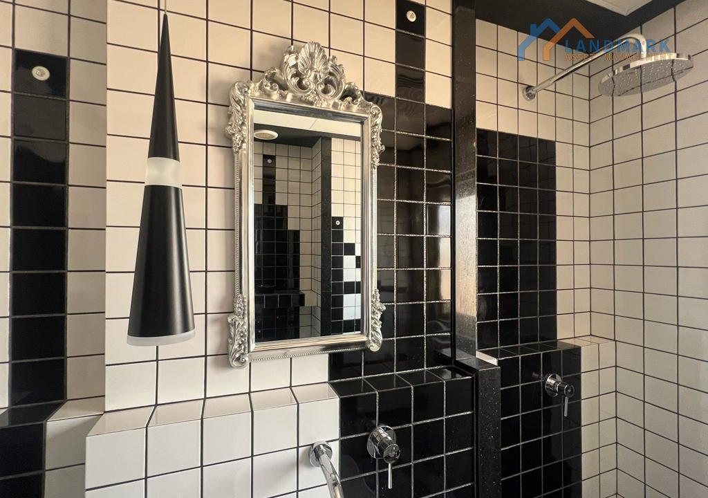 e9d8e4c6-d2a9-497e-9015-6648b8434fe2