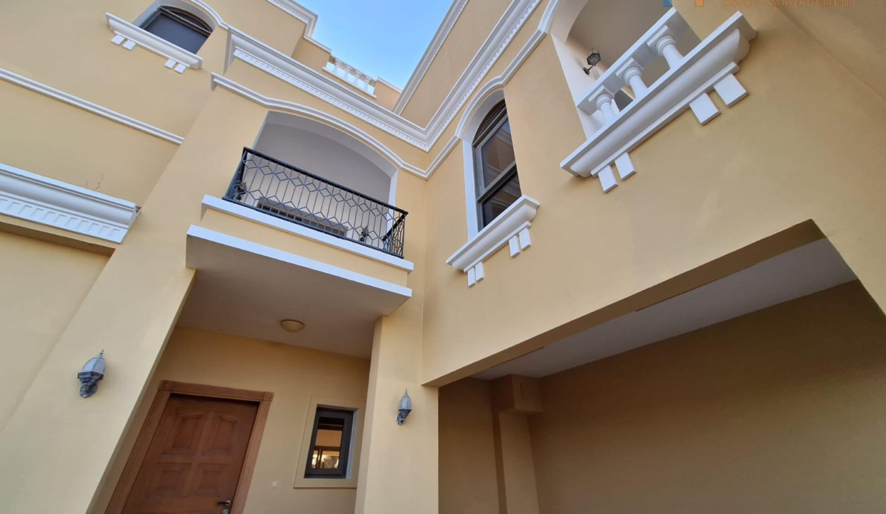 f5acf775-6aab-11ef-8209-1e7f51898473