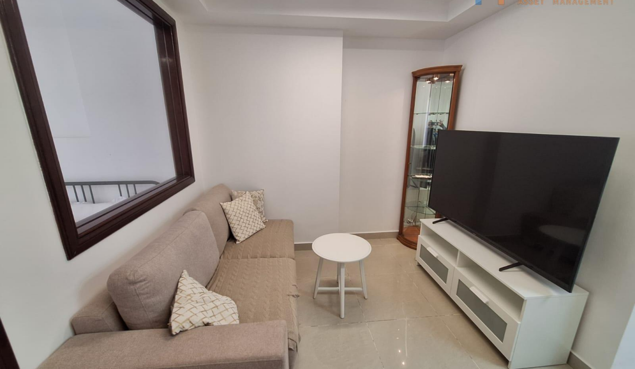 2c304279-767b-11ef-a44e-66fbda3614c5