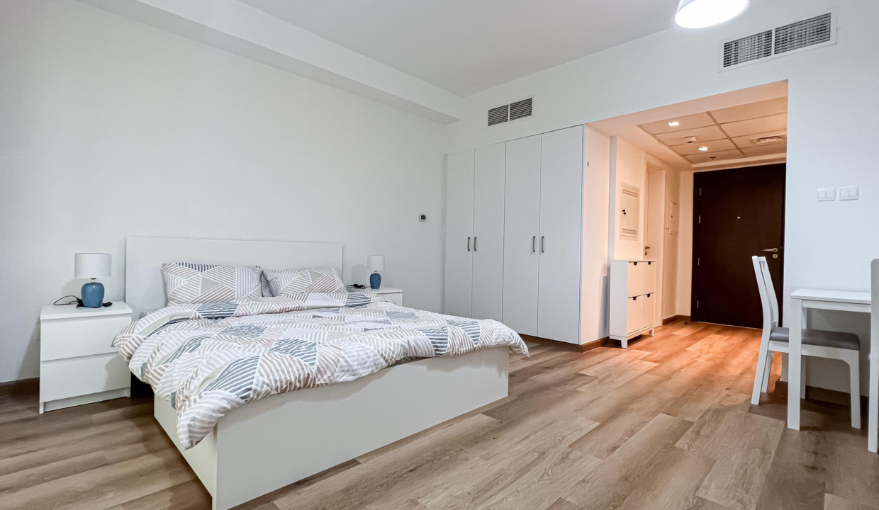 dde57987-070a-49e5-90c1-fbc630417b20